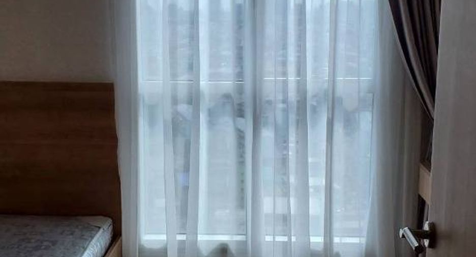 For rent 2 bedrooms condo in Huai Khwang, Bangkok
