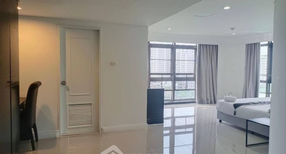 ให้เช่า 3 ห้องนอน คอนโด ใน วัฒนา, กรุงเทพฯ