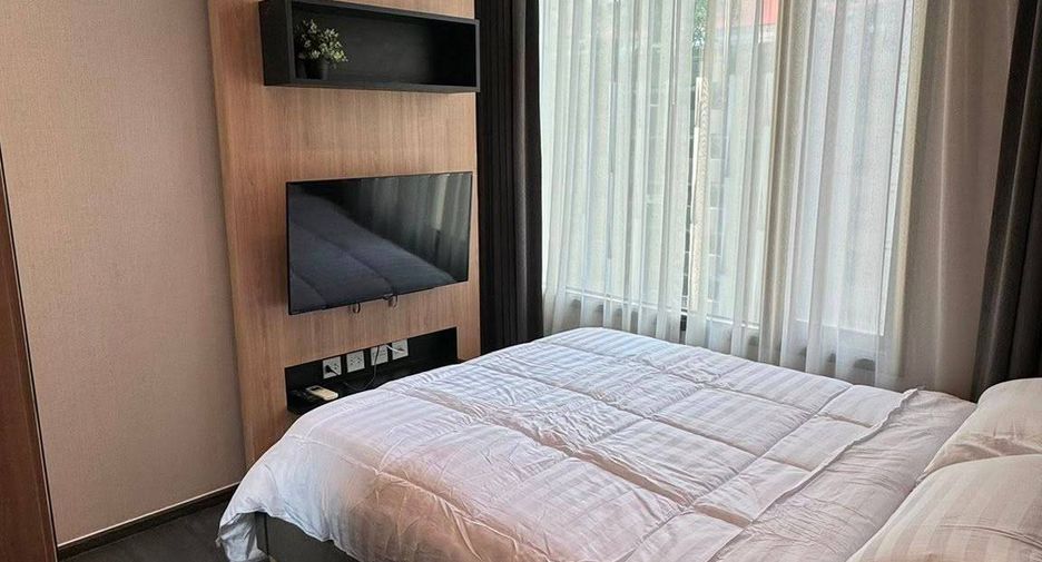For sale 1 bed condo in Khlong Toei, Bangkok
