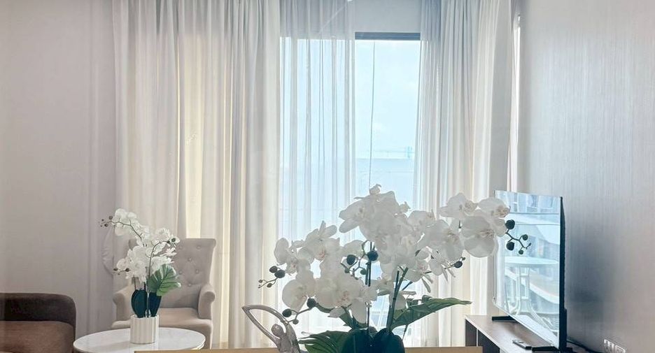 For rent 2 bedrooms condo in Phra Khanong, Bangkok