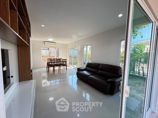 For sale 3 bedrooms house in Suan Luang, Bangkok