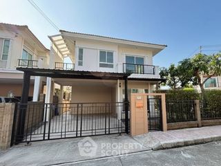 For sale 3 bedrooms house in Suan Luang, Bangkok