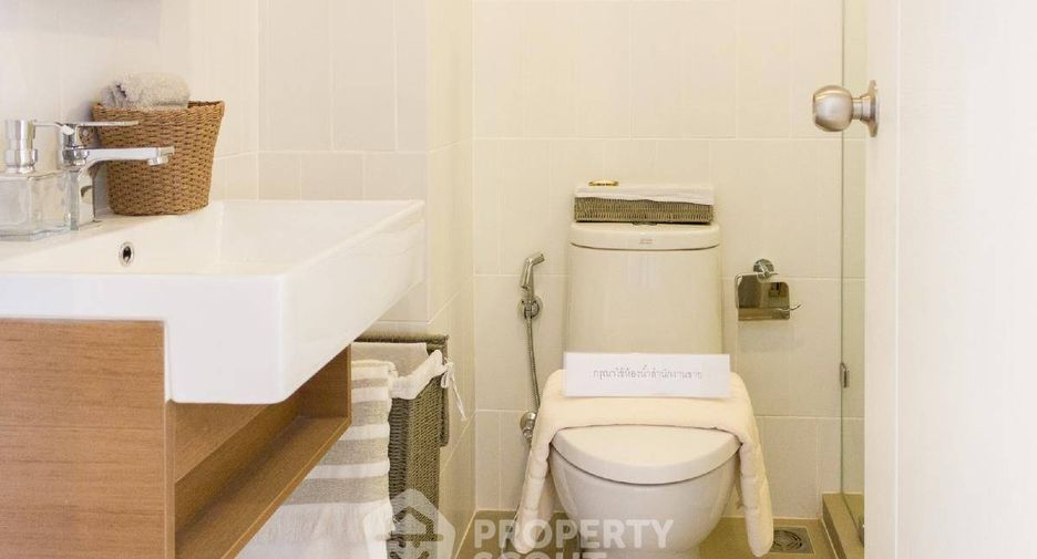 For sale 2 bedrooms condo in Watthana, Bangkok