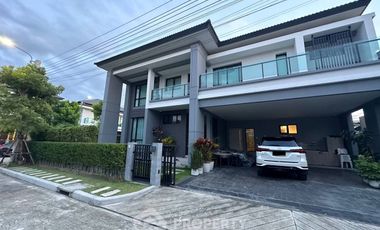 For sale 5 bedrooms house in Saphan Sung, Bangkok