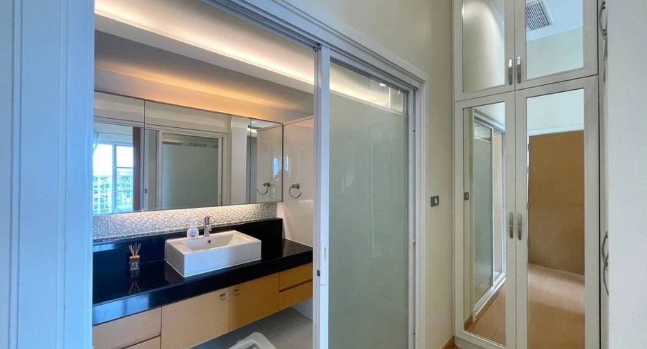 Wohnung zur Miete und zum Kauf mit 4 Zimmer in Khlong Toei, Bangkok