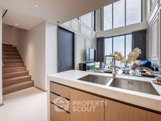 For sale 2 bedrooms condo in Khlong Toei, Bangkok