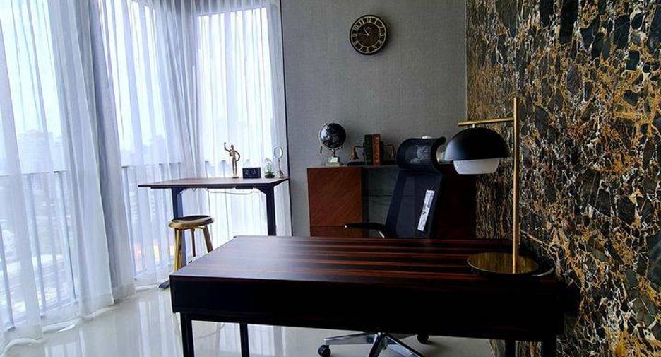 For sale 2 bedrooms condo in Khlong Toei, Bangkok