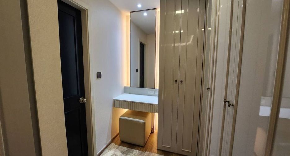 For sale 2 bedrooms condo in Yan Nawa, Bangkok