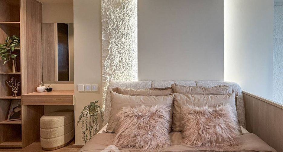 For sale 1 bed condo in Watthana, Bangkok
