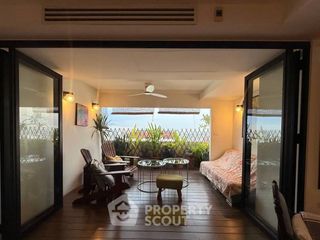 À vendre 3 chambres condo à Watthana, Bangkok