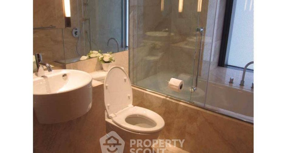 For sale 2 bedrooms condo in Sathon, Bangkok