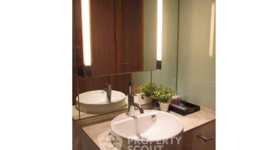 For sale 2 bedrooms condo in Sathon, Bangkok