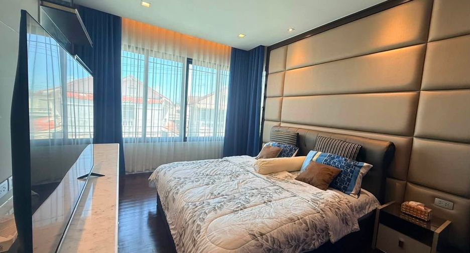For rent 4 bedrooms house in Bang Bon, Bangkok
