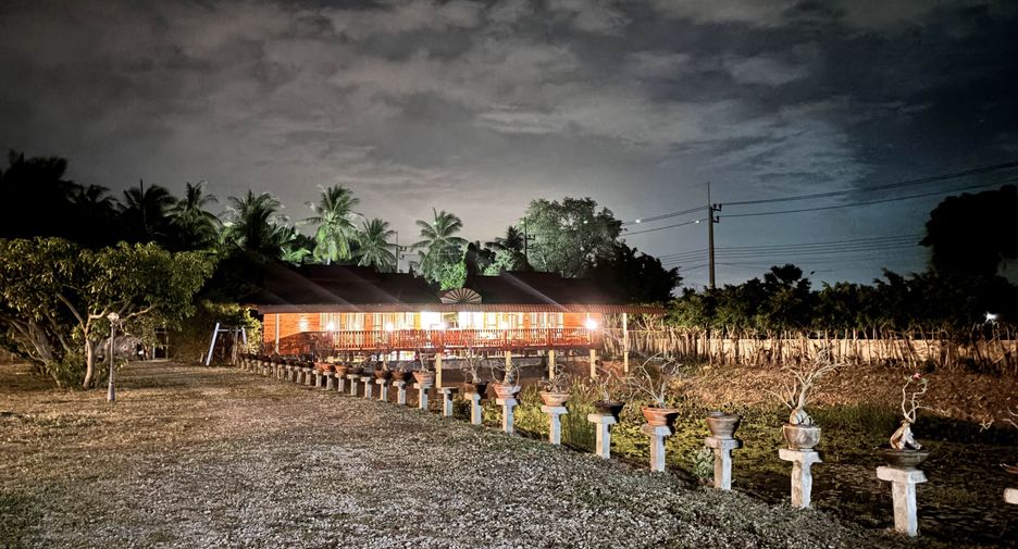 For sale 9 bedrooms house in Sam Roi Yot, Prachuap Khiri Khan