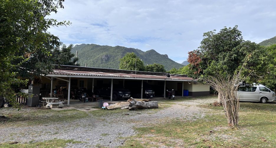 For sale 9 bedrooms house in Sam Roi Yot, Prachuap Khiri Khan