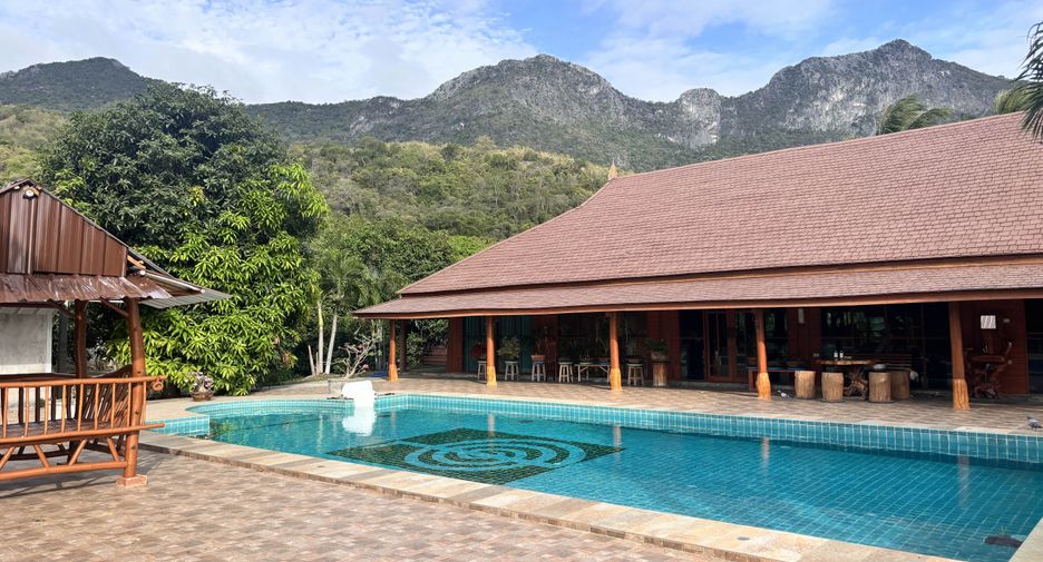 For sale 9 bedrooms house in Sam Roi Yot, Prachuap Khiri Khan