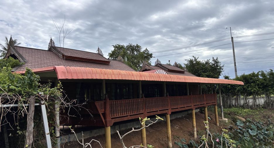 For sale 9 bedrooms house in Sam Roi Yot, Prachuap Khiri Khan