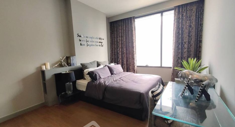 For sale 1 bed condo in Bang Rak, Bangkok