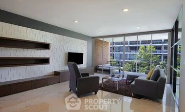 For sale 3 bedrooms condo in Khlong Toei, Bangkok