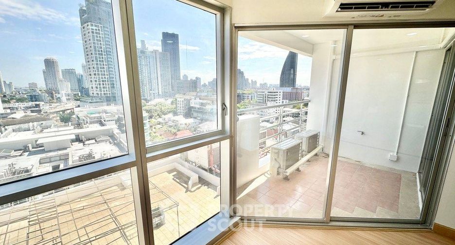 For sale 1 bed apartment in Khlong Toei, Bangkok
