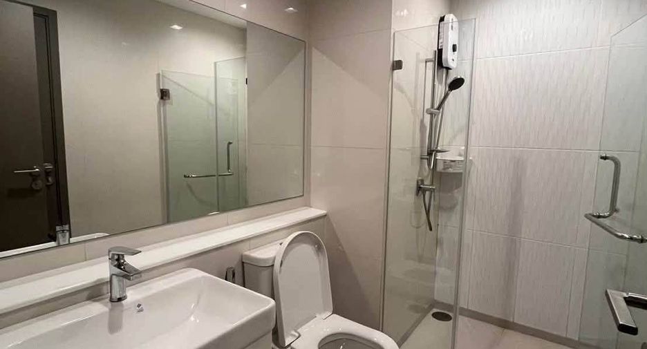 For sale 1 bed condo in Huai Khwang, Bangkok