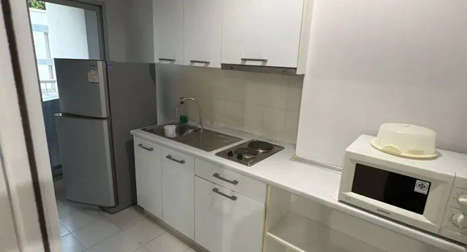 For rent 1 bed condo in Sathon, Bangkok