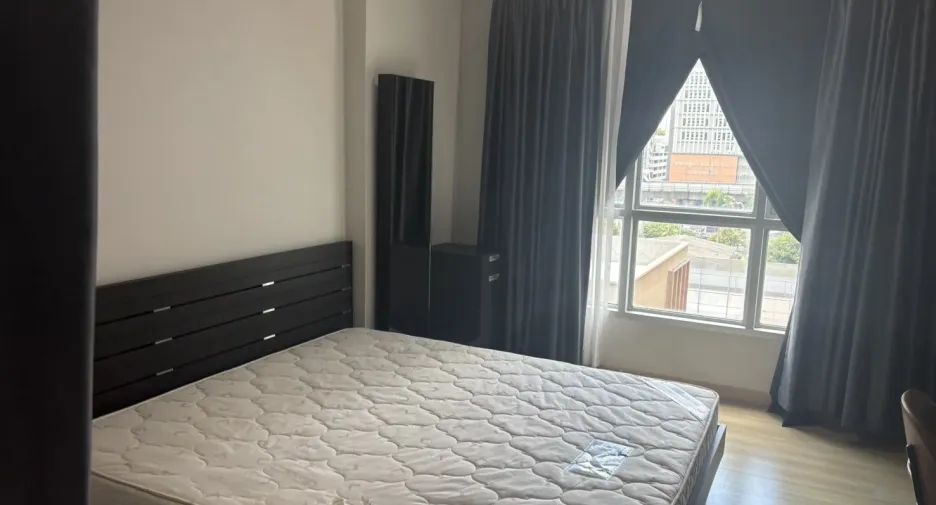 For rent 1 bed condo in Sathon, Bangkok