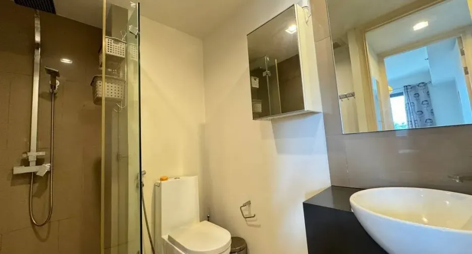 For sale 1 Beds condo in Bang Lamung, Chonburi
