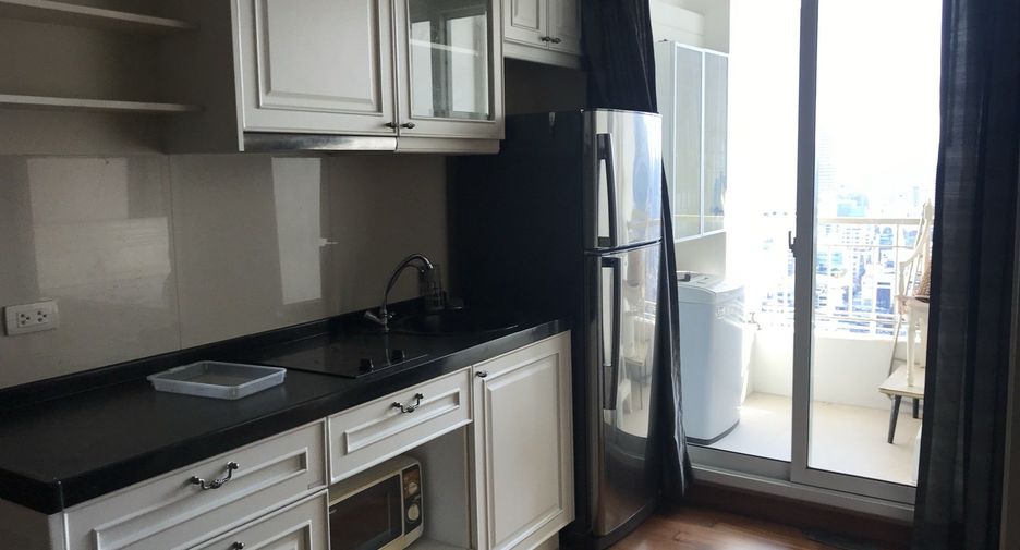 For rent 1 bed condo in Sathon, Bangkok