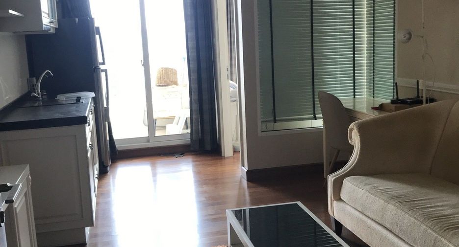 For rent 1 bed condo in Sathon, Bangkok