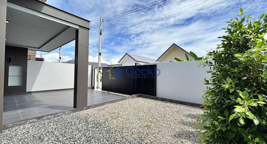 For sale 3 bedrooms house in Bang Lamung, Chonburi