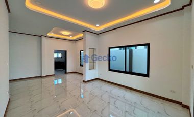 For sale 3 bedrooms house in Bang Lamung, Chonburi