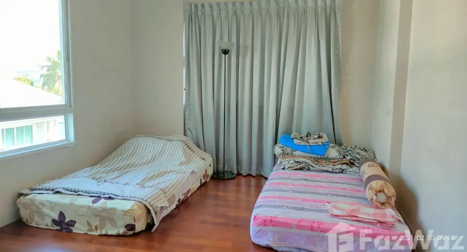 For sale 4 bedrooms house in Khan Na Yao, Bangkok