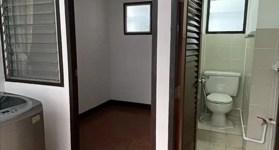 À louer 3 chambres appartement à Khlong Toei, Bangkok