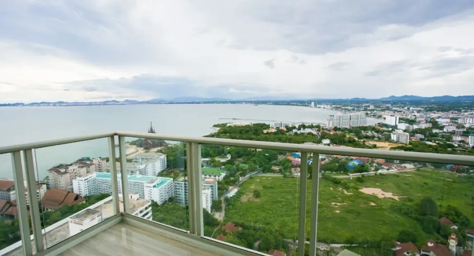 For sale 2 bedrooms condo in Bang Lamung, Chonburi