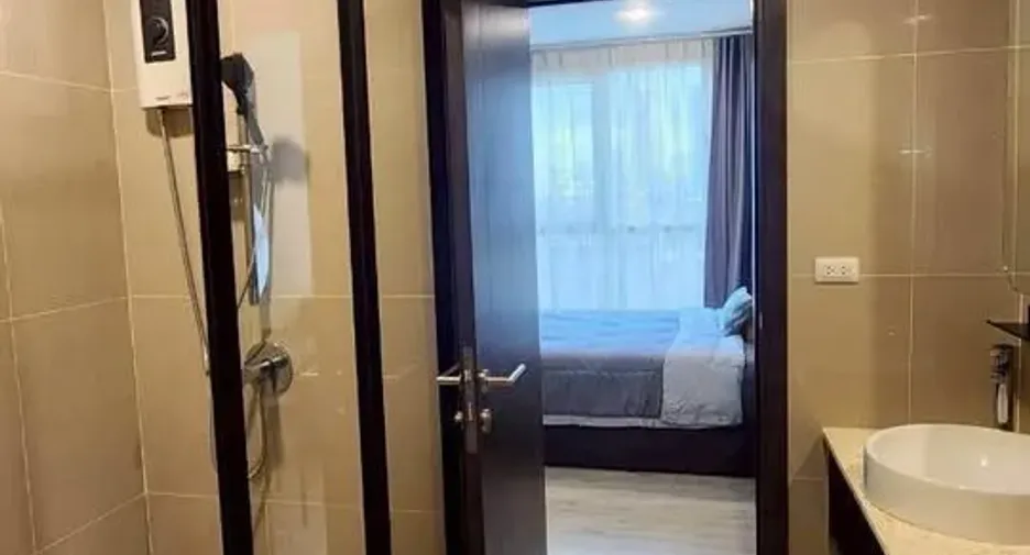 À louer 1 chambre condo à Huai Khwang, Bangkok