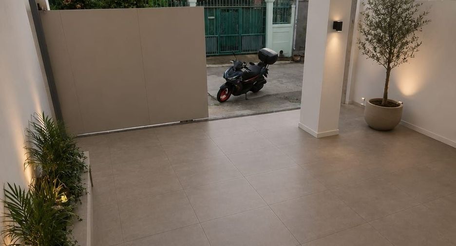 Villa zum Kauf mit 5 Zimmer in Bang Lamung, Chonburi