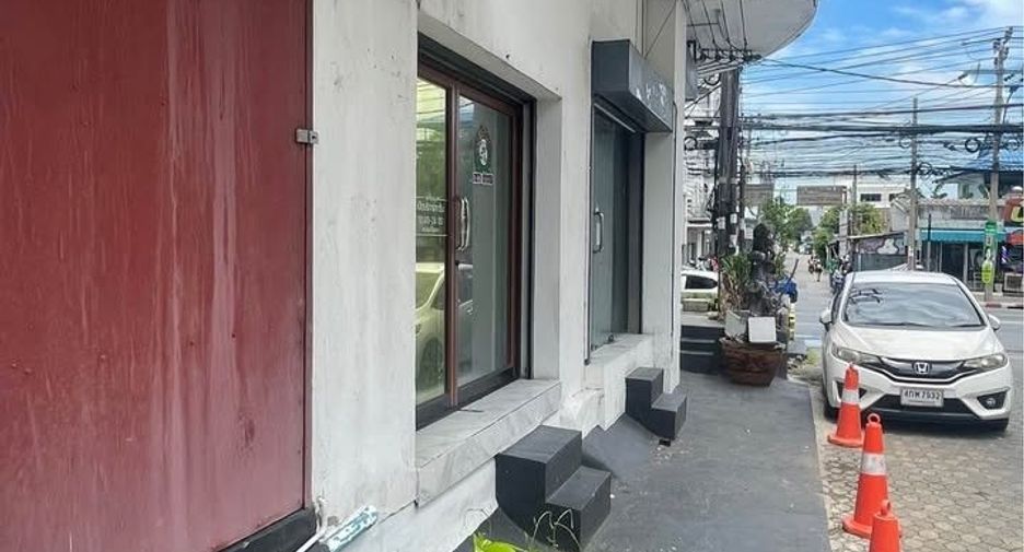 For rent 3 bedrooms retail Space in Suan Luang, Bangkok
