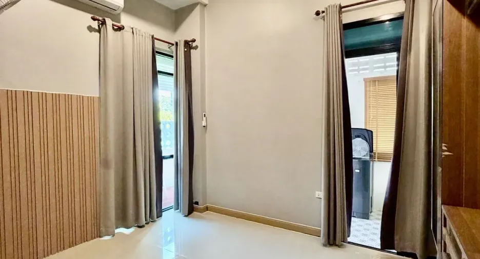 À louer 3 chambres maison à Mueang Phuket, Phuket