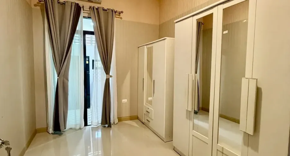 À louer 3 chambres maison à Mueang Phuket, Phuket