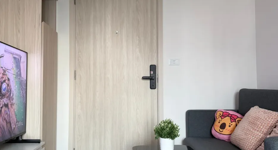 For sale 1 bed condo in Huai Khwang, Bangkok