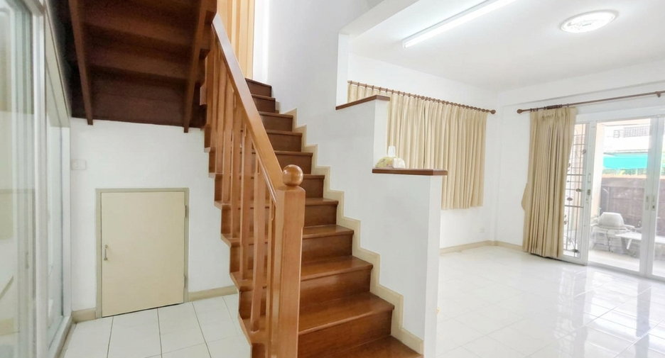 Haus zum Kauf mit 3 Zimmer in Mueang Samut Prakan, Samut Prakan