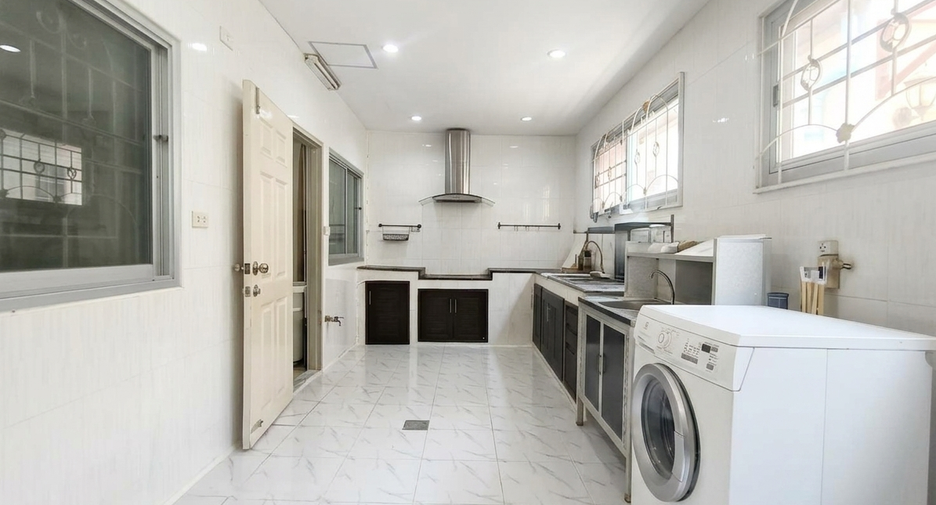 Haus zum Kauf mit 3 Zimmer in Mueang Samut Prakan, Samut Prakan