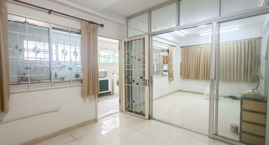 Haus zum Kauf mit 3 Zimmer in Mueang Samut Prakan, Samut Prakan