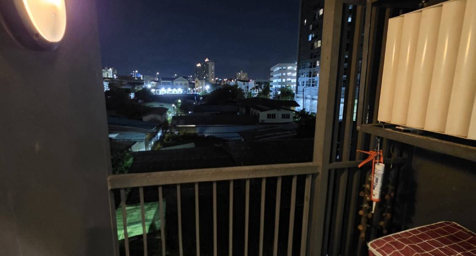 For sale 1 bed condo in Khlong Toei, Bangkok