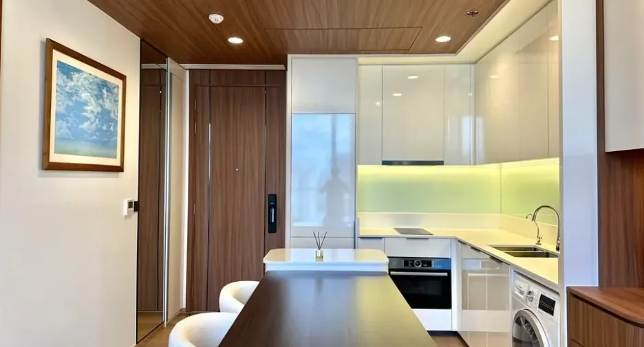 For rent 1 bed condo in Sathon, Bangkok