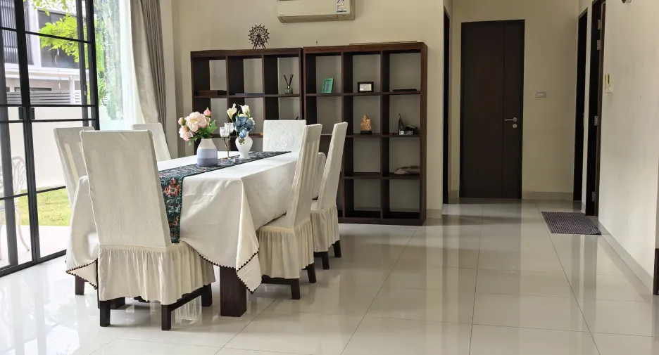 For rent 5 bedrooms villa in Thalang, Phuket