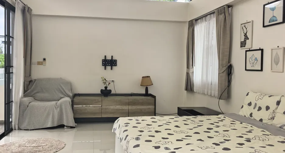 For rent 5 bedrooms villa in Thalang, Phuket