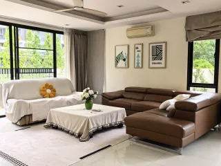 À louer 5 chambres villa à Thalang, Phuket