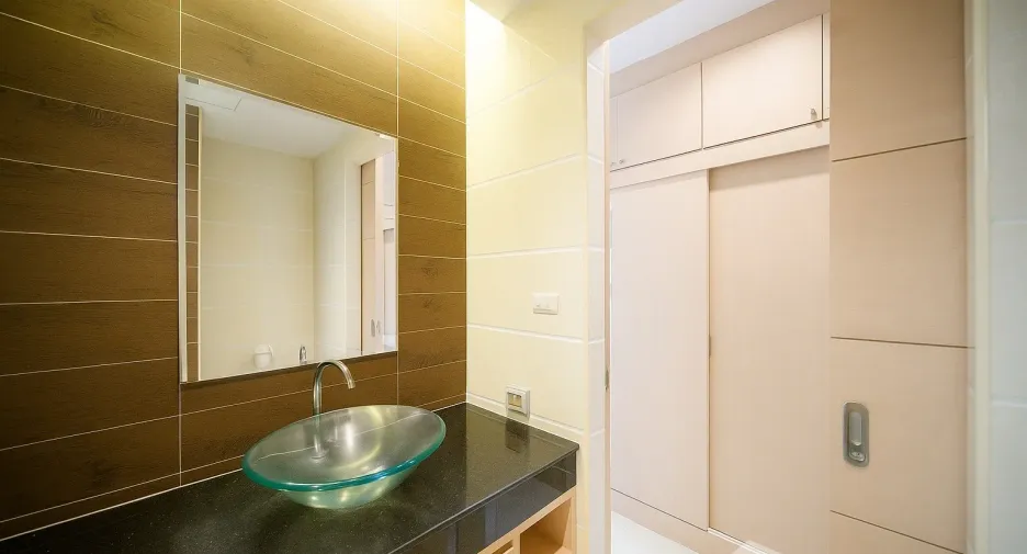 For sale and for rent 2 bedrooms condo in Kathu, Phuket
